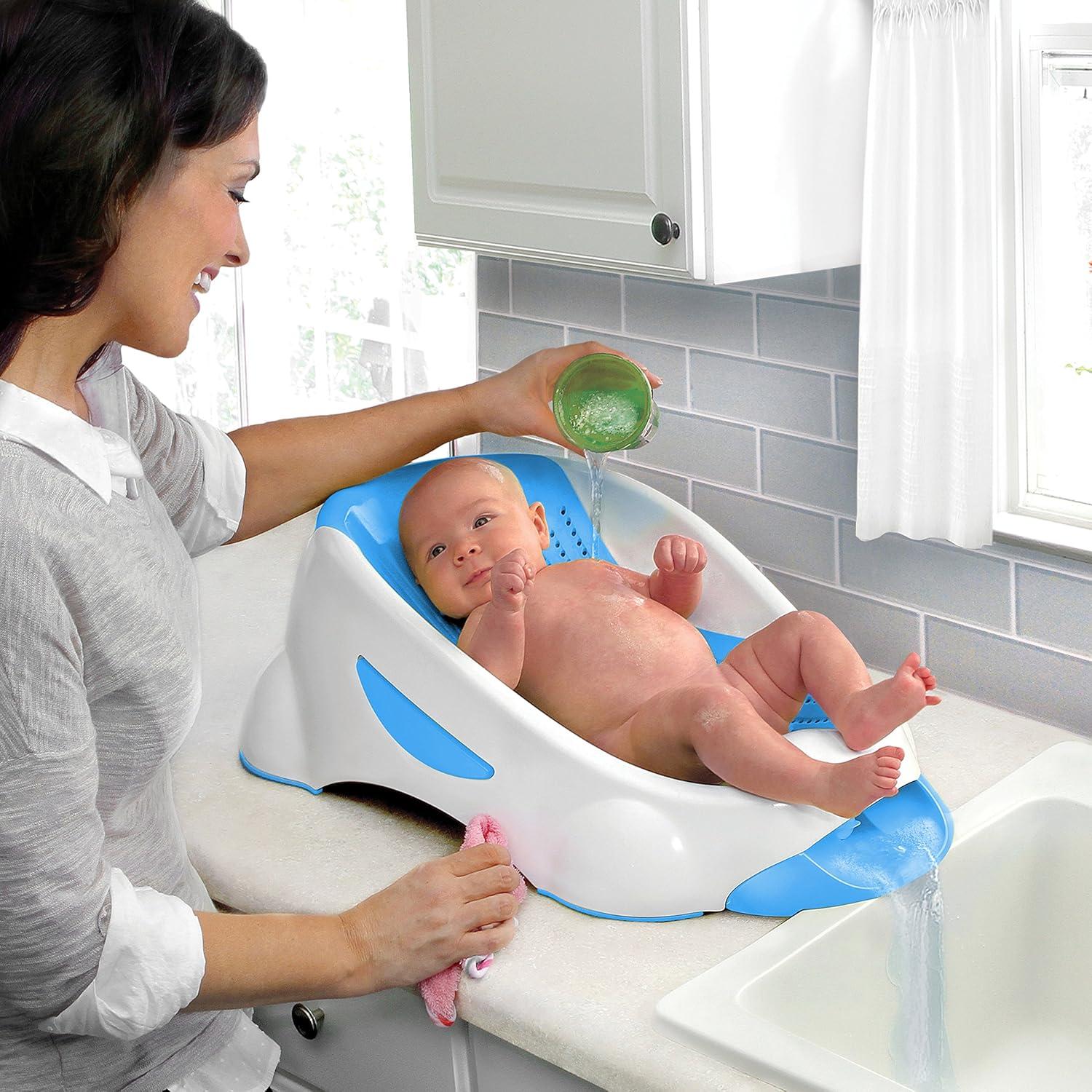 imageMunchkin Clean Cradle Baby Bathtub Blue