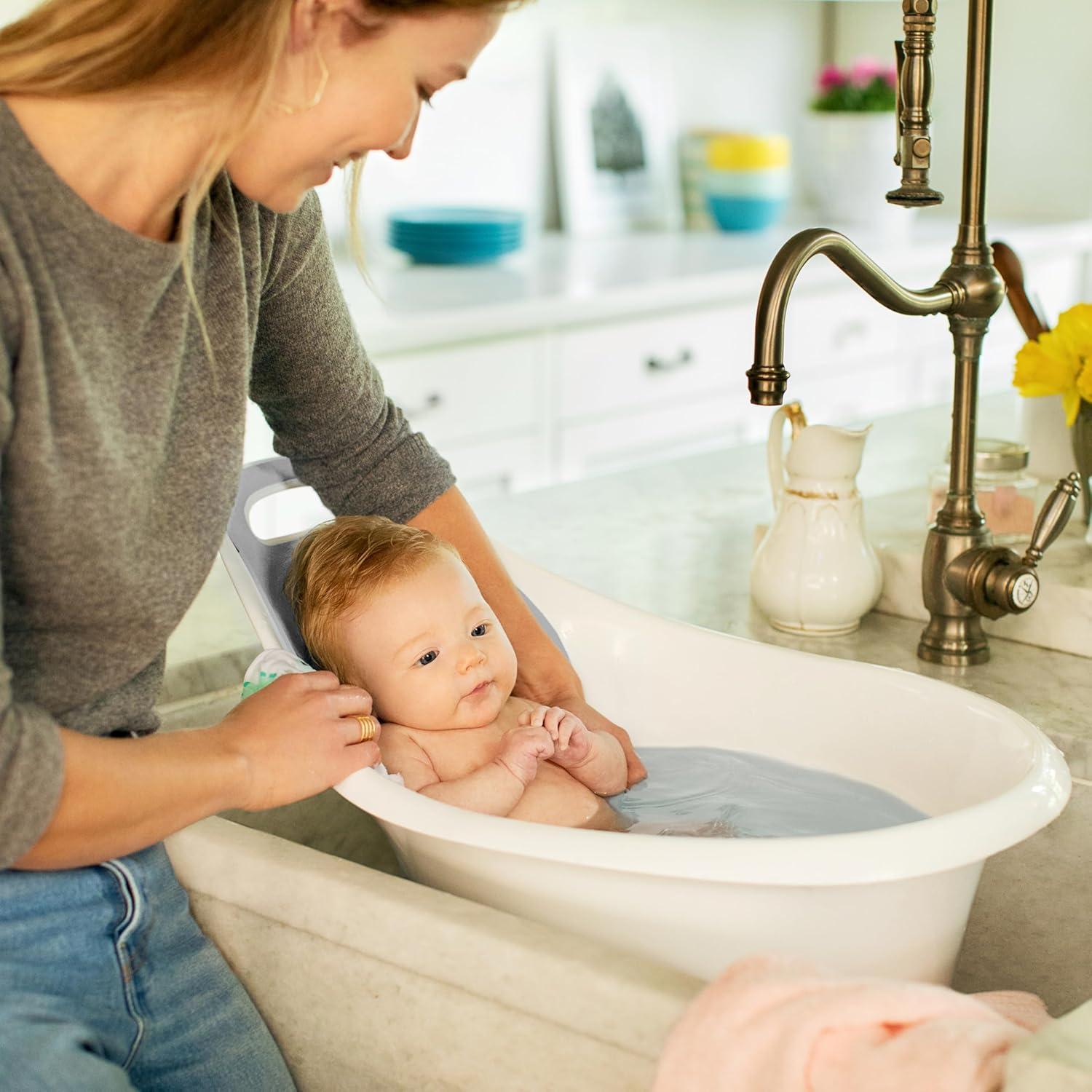 imageMunchkin Sit ampamp Soak Baby Bath Tub 012 Months White 25 x 1625 x 15 InchCompact