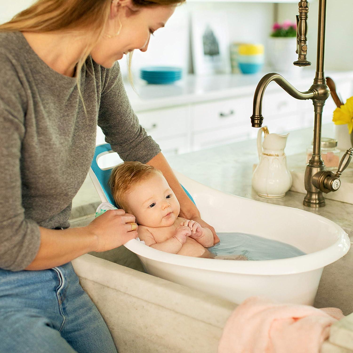 imageMunchkin Sit and Soak Baby Bath Tub with 4pk Float and Play Bubbles Bath Toy